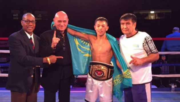 Казахстанские боксеры Балоев и Харсан продолжили досрочную победную серию на профи-ринге
