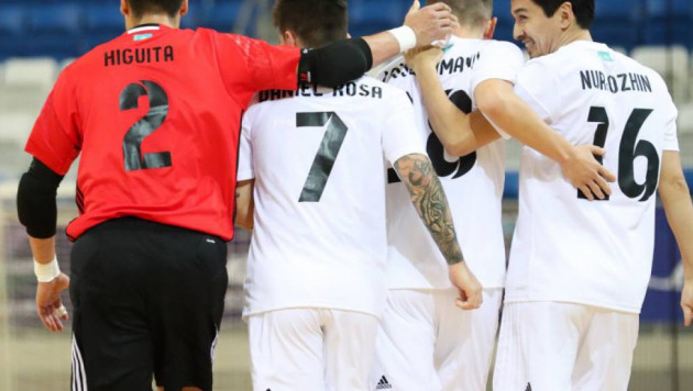 "Кайрат" вел 3:0 и в итоге проиграл в последнем матче основного раунда Кубка УЕФА по футзалу