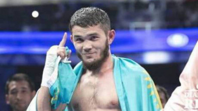 Казахстанский боксер Шарибаев поднялся на 25 позиций в рейтинге после победы нокаутом в первом раунде