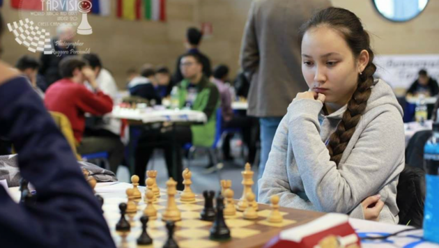 17-летняя казахстанка Жансая Абдумалик стала чемпионкой мира по шахматам до 20 лет