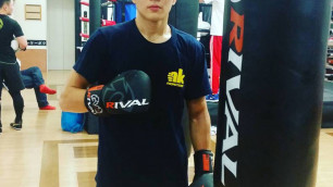 Казахстанский боксер после семи боев за 22 дня в Мексике получил титульный поединок