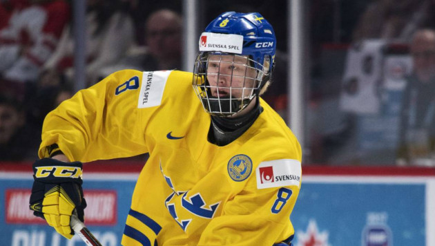 17-летний швед повторил божественный буллит российского хоккеиста без броска по воротам