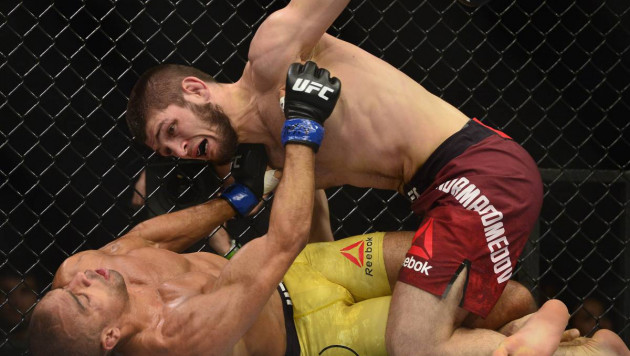 Полное видео боя, или как Хабиб Нурмагомедов избивал бразильского бойца на турнире UFC в Лас-Вегасе
