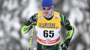 Полторанин стал вторым на втором этапе "Тур де Ски", проиграв рекордсмену многодневки меньше секунды