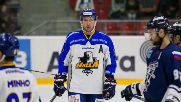 Ходят слухи, что казахстанские хоккеисты позволили себе лишнего перед матчем с корейцами - игрок "Анян Халла"