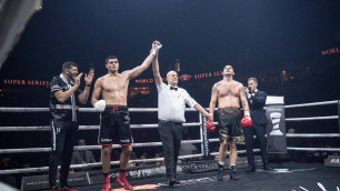 Экс-боец "Астана Арланс" одержал победу в андеркарте полуфинала Всемирной суперсерии бокса
