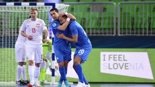 Сборная Казахстана разгромила Польшу в первом матче на Евро-2018 по футзалу