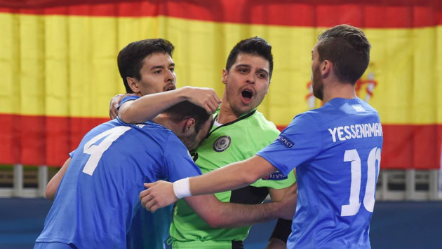 Сборная Казахстана в серии пенальти проиграла Испании и не смогла выйти в финал Евро-2018 по футзалу