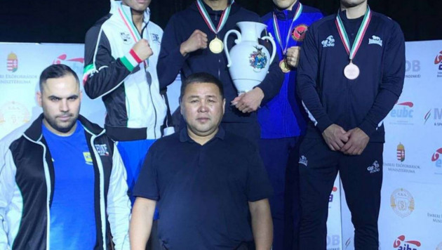 Сборная Казахстана по боксу стала первой в общекомандном зачете международного турнира в Венгрии