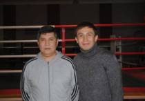 Галым Кенжебаев и Геннадий Головкин. Фото из архива Vesti.kz