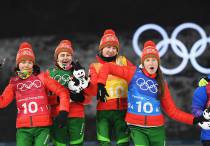 Динара Алимбекова (вторая справа). Фото: olympic.org