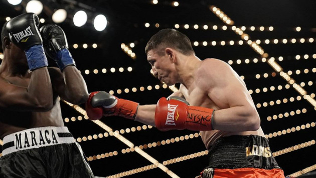 Казахстанский боксер нокаутировал соперника в первом раунде в андеркарте Ковалева в Нью-Йорке