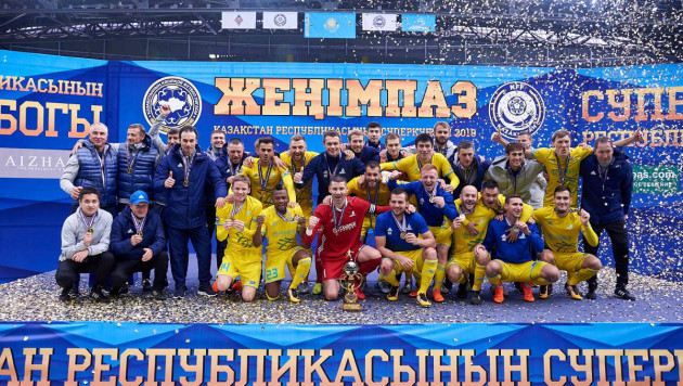 Как футболисты "Астаны" праздновали победу над "Кайратом" в Суперкубке Казахстана 