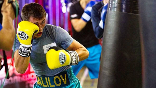 Поединок казахстанца Ержана Залилова с румынским боксером перенесен
