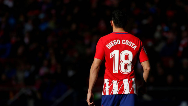 Диего Коста выложил скрин с замазанной фамилией тренера "Челси" с матча с "Барселоной"