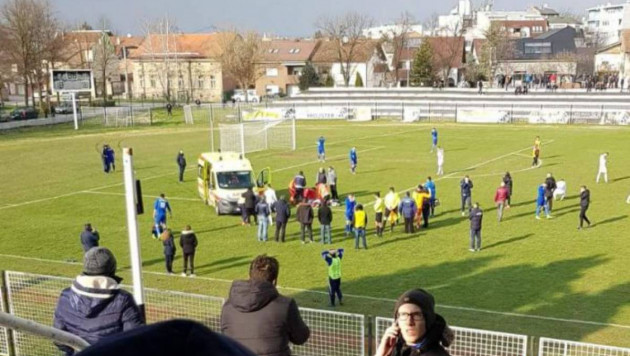Хорватский футболист умер во время матча от удара мячом