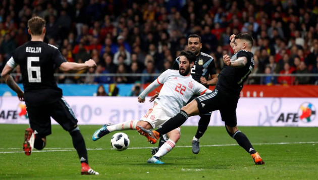 Сборная Аргентины без Месси проиграла Испании со счетом 1:6 и повторила личный антирекорд