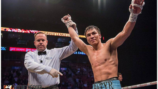 Казахстанский боксер Батыр Джукембаев нокаутировал соперника за 35 секунд