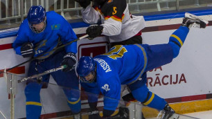 Юниорская сборная Казахстана по хоккею проиграла второй подряд матч на чемпионате мира