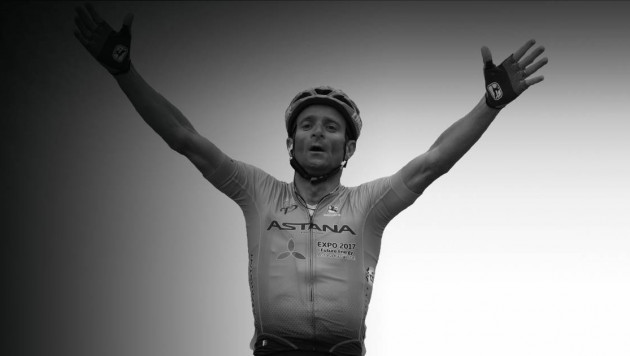 Велокоманда "Астана" представила фильм о погибшем гонщике Микеле Скарпони