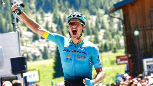 Гонщик "Астаны" выиграл этап многодневки в Швейцарии