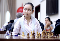 Жансая Абдумалик
Фото с сайта shjchessmasters.com