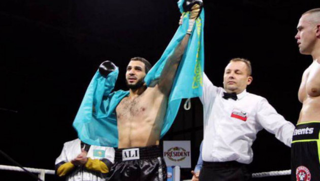 Определился соперник казахстанского тяжеловеса за пояс по линии WBC