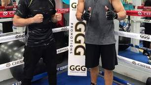 Казахстанский боксер из GGG Promotions прошел взвешивание перед боем в андеркарте Головкина