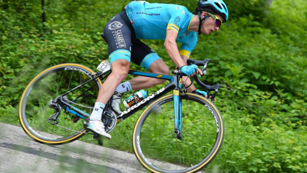 Гонщик "Астаны" Бильбао остался на восьмом месте в общем зачете "Джиро д'Италия" после 12-го этапа