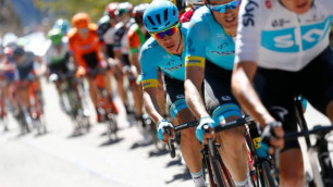 Два гонщика "Астаны" удержались в ТОП-10 общего зачета "Джиро д'Италия" после 17-го этапа