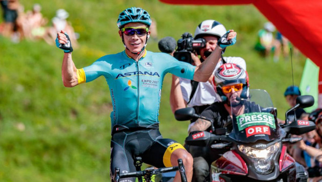Капитан "Астаны" сократил отставание от лидера "Джиро д'Италия" после 18-го этапа