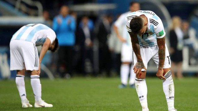 Сборная Аргентины по футболу потерпела разгром в групповом матче ЧМ впервые за 60 лет