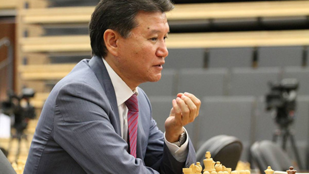 Президент FIDE Кирсан Илюмжинов отстранен от должности