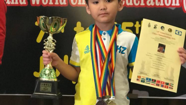 Семилетний казахстанский шахматист вслед за чемпионатом мира выиграл первенство Азии