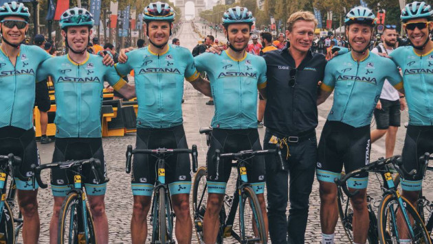 Гонщики "Астаны" завершили выступление на "Тур де Франс"