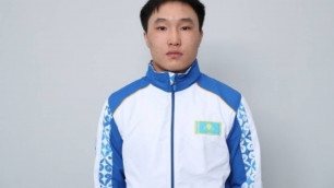 Призер молодежного ЧМ из Казахстана назвал узбекского боксера своим главным конкурентом на Азиаде 
