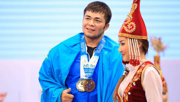 Федерация тяжелой атлетики Казахстана прокомментировала дисквалификацию чемпиона мира на восемь лет