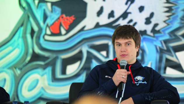 Казахстанский хоккеист сделал заявление о переходе в новый клуб после десяти сезонов за "Барыс"