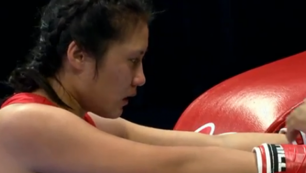 У казахстанки "украли" минуту боя на молодежном чемпионате мира по боксу