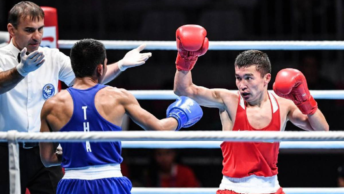 Чемпион мира по боксу из Казахстана Ералиев потерпел фиаско на Азиаде-2018 