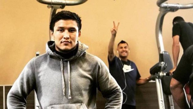 Казахстанский боксер узнал соперника по первому бою с промоутером Ломаченко 