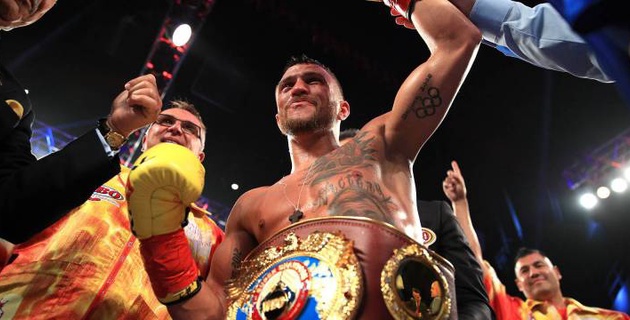 Ломаченко пришел на прессконференцию Усика и Белью и