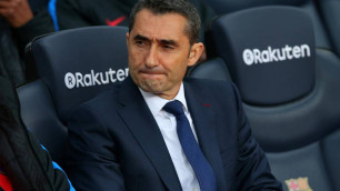 Руководство "Барселоны" поддержало главного тренера после неудач в последних матчах