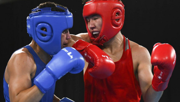 Второй казахстанский боксер проиграл россиянину в финале юношеской Олимпиады