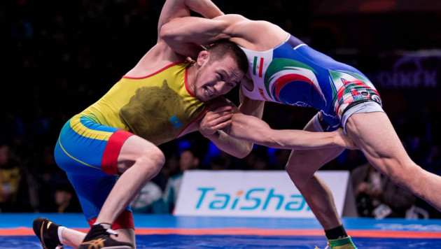 Казахстанец Санаев проиграл россиянину в финале чемпионата мира по вольной борьбе