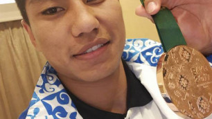 Казахстанский призер молодежного чемпионата мира узнал соперника по дебюту на профи-ринге в Лондоне