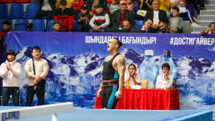 Главный тренер сборной Казахстана прокомментировал решение Ильина пропустить ЧМ  по тяжелой атлетике и назвал его сменщика
