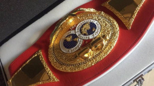 Боксер выставил на продажу пояс чемпиона IBF ради подарка сыну
