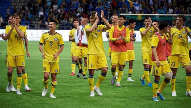 Сборная Казахстана потеряла три позиции в рейтинге ФИФА