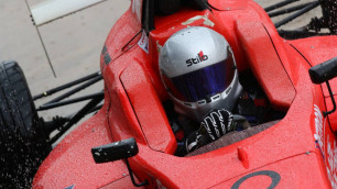 "На шаг ближе к "Формуле-1". 14-летний казахстанский автогонщик будет выступать в "Формуле-4"